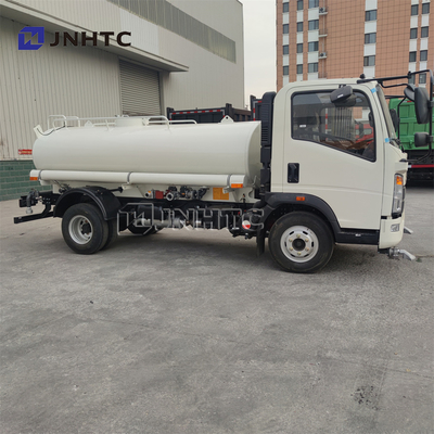 Sinotruk δεξί Drive φορτηγών 4x2 νερού Howo διεθνές