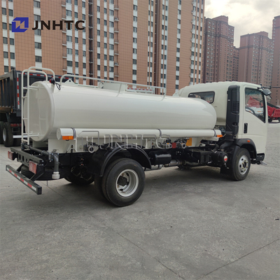 Sinotruk δεξί Drive φορτηγών 4x2 νερού Howo διεθνές