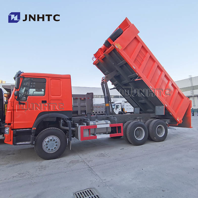 6x4 Sinotruk Howo 10 ευρο- ΙΙ εκπομπή φορτηγών απορρίψεων πολυασχόλων 371hp