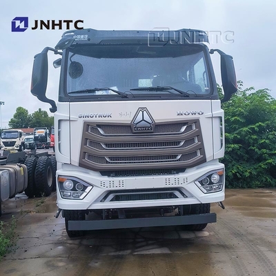 Φορτηγό βυτιοφόρων diesel παράδοσης καυσίμων SINOTRUK HOHAN 6X4 για την πώληση