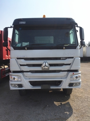 Tipper φορτηγών απορρίψεων SINOTRUK HOWO ZZ3257N3647B βαριά οπίσθια βαρέων καθηκόντων φορτηγά