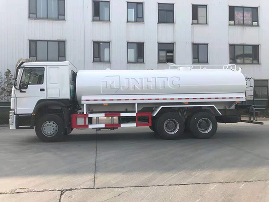 Φορτηγό δεξαμενών ψεκαστήρων βυτιοφόρων Bowser νερού Sinotruk HOWO 6X4 371HP 20m3